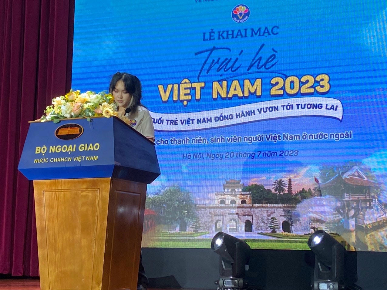 Trại sinh Hà Dương Hải My trở về từ Ba Lan.