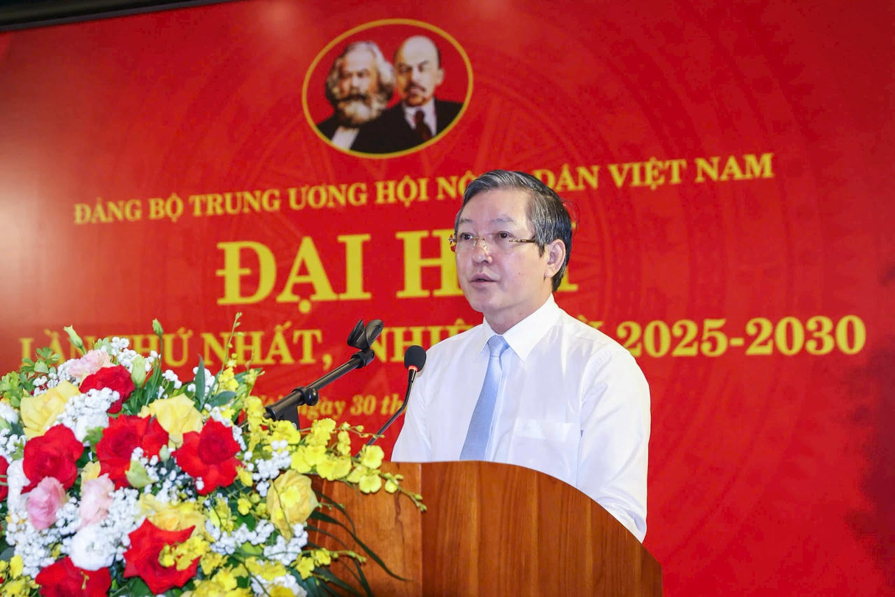 Ông Lương Quốc Đoàn - Phó Chủ tịch UBTƯ MTTQ Việt Nam, Chủ tịch Trung ương Hội Nông dân Việt Nam phát biểu tại Đại hội. Ảnh: Quang Vi