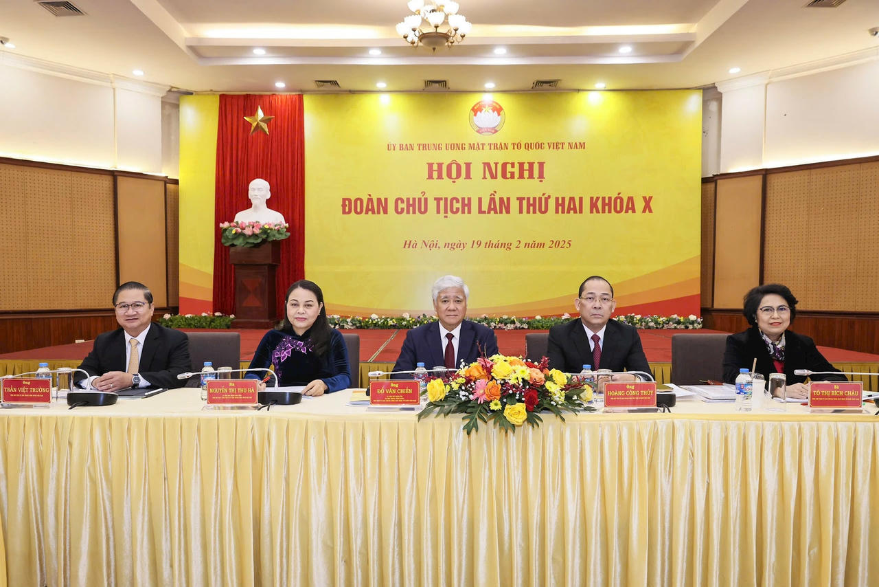 Chủt
