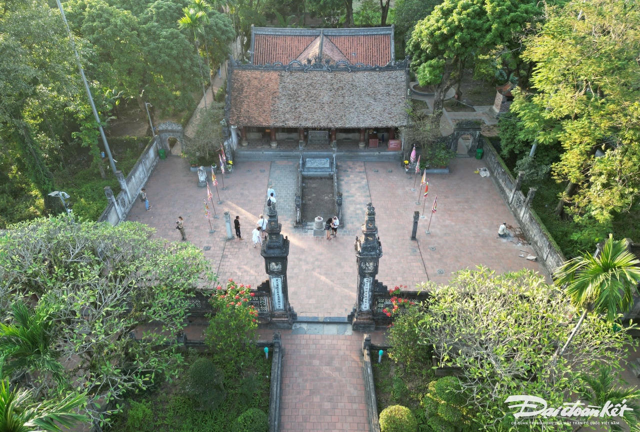 W_co-do-hoa-lu-ninh-binhthai-ba-4-1702959003608.jpg