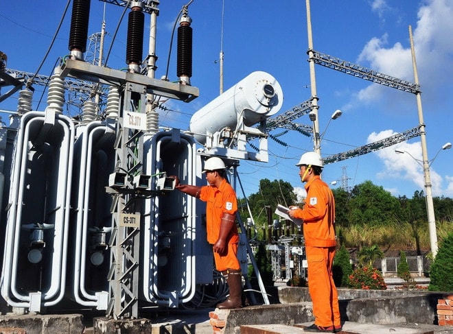 Kiểm tra vận hành các công trình điện 110kV tại các tỉnh miền Trung-Tây Nguyên. (Ảnh: TTXVN phát) nganh-dien-luc.jpg