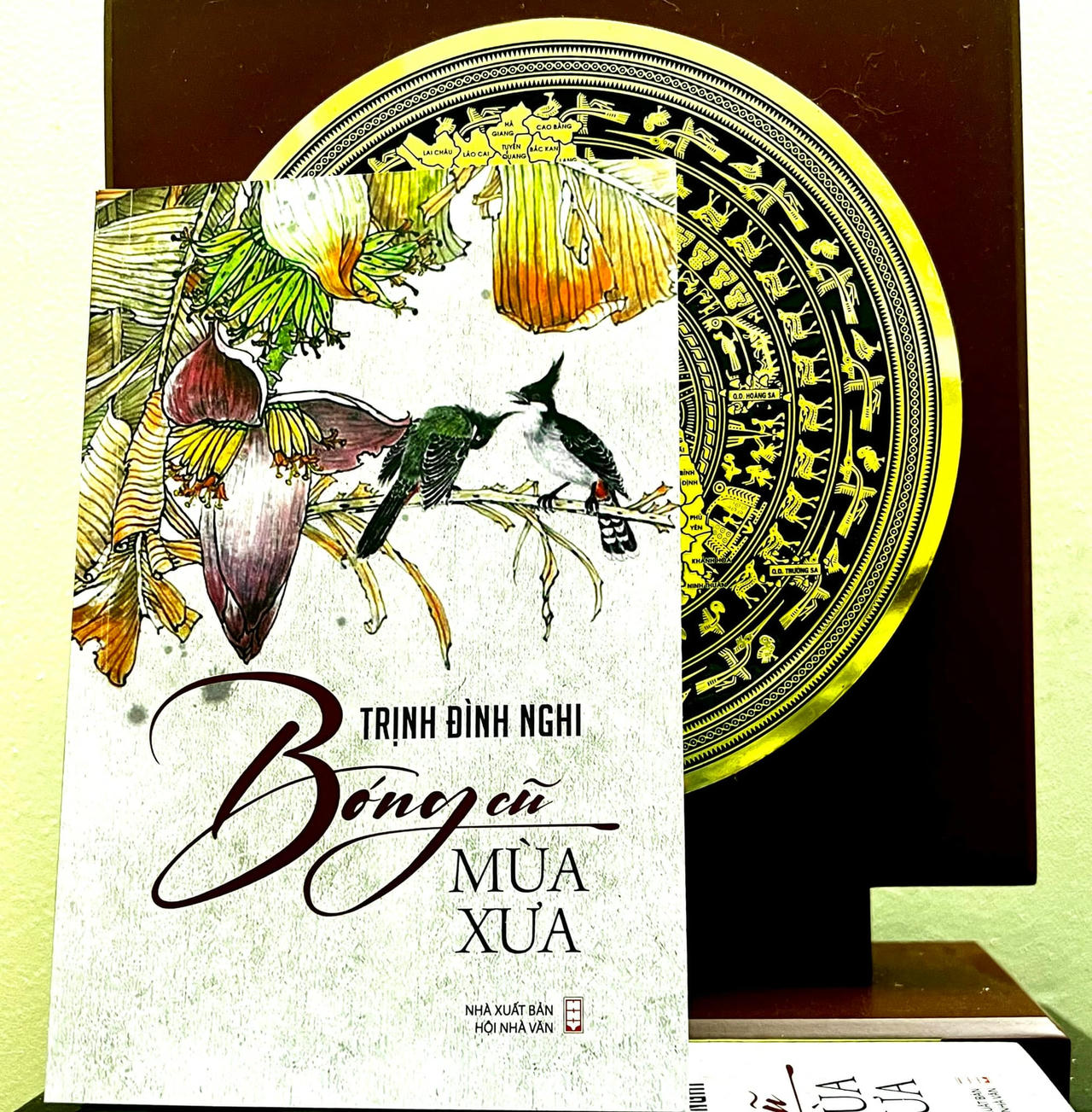 Bóng cũ mùa xưa