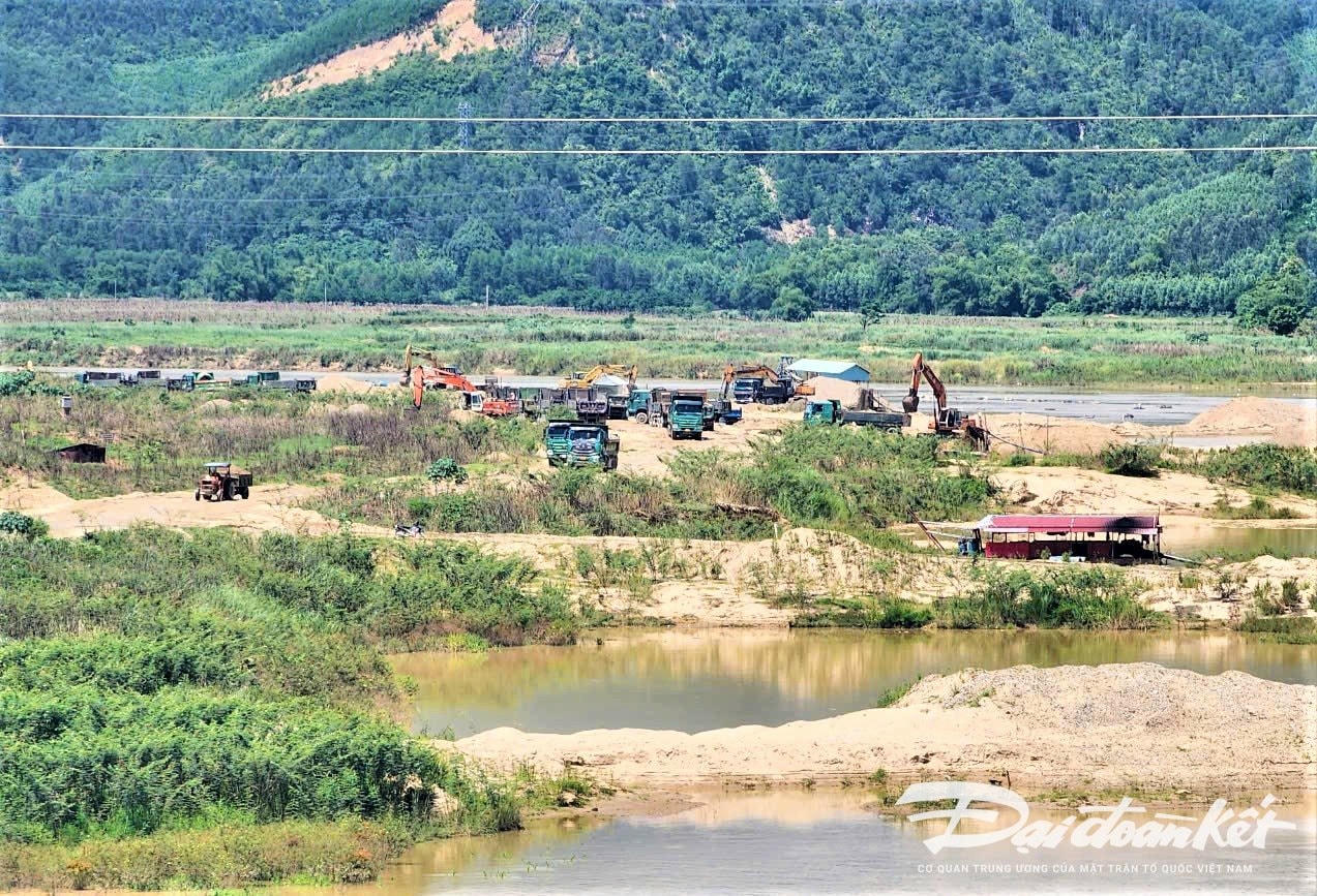 KHAI THAC 1