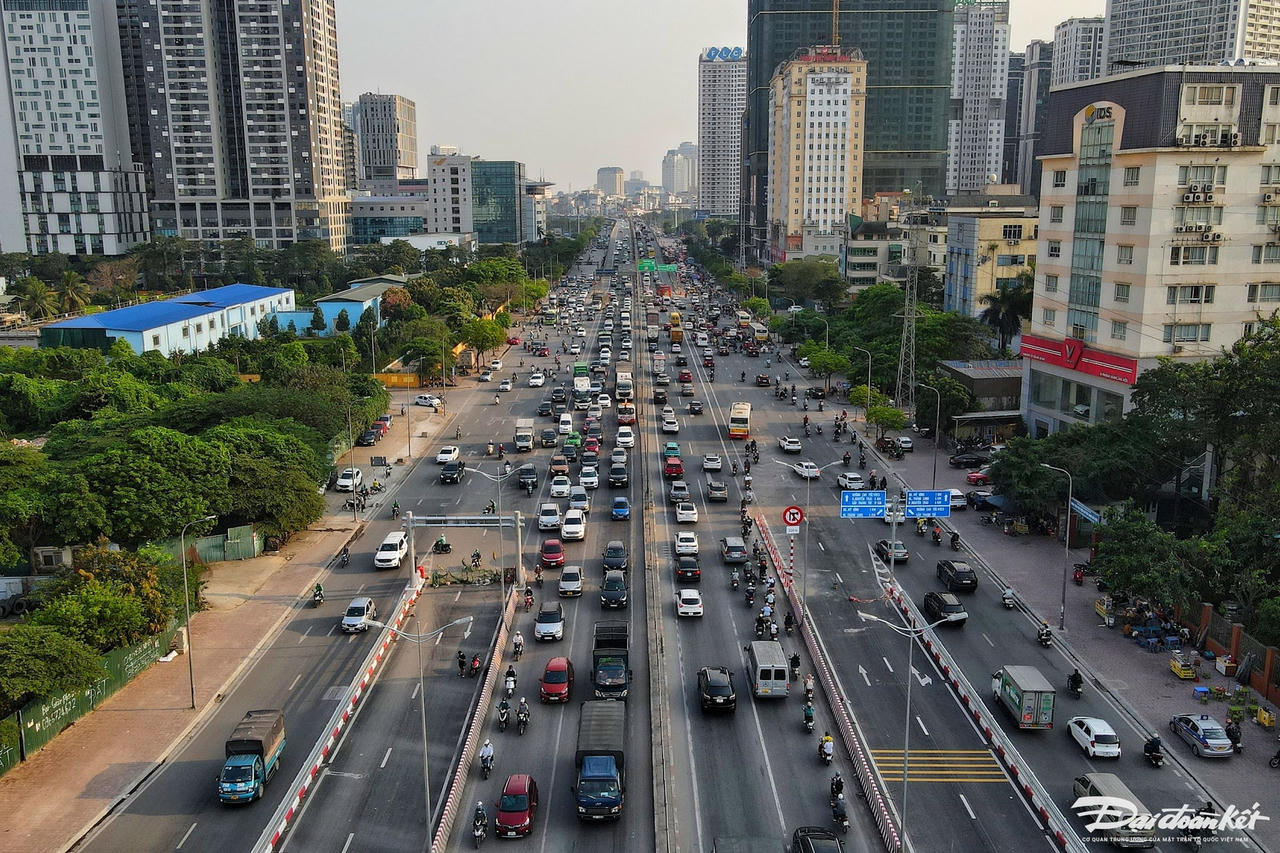 cau_vuot_mai_dich-le-khanh19.jpg