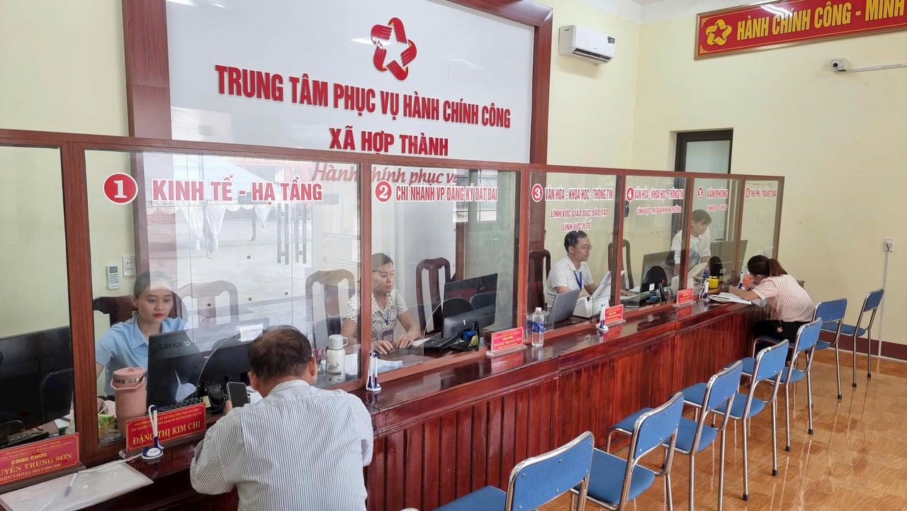 anh bai chinh tr4so CN