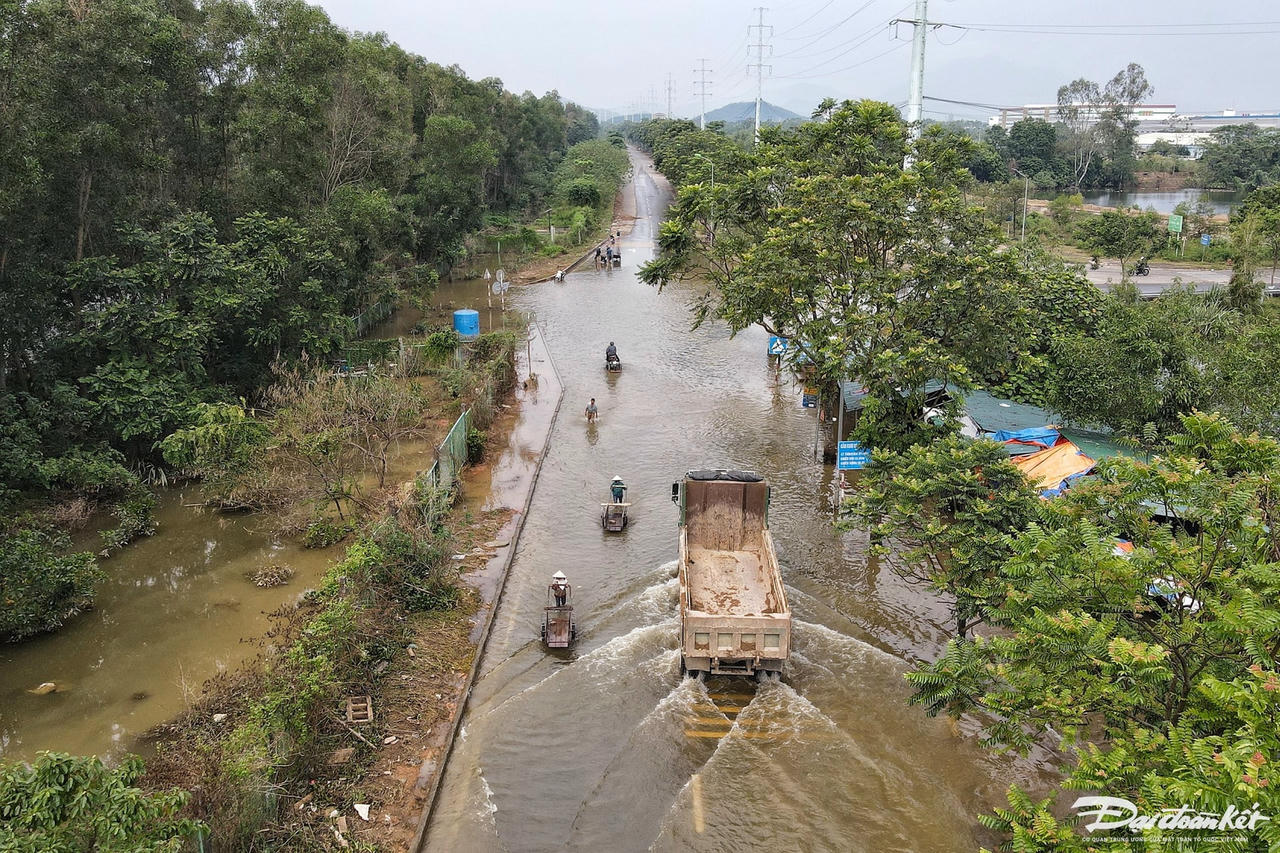 dai_lo_le_khanh10.jpg