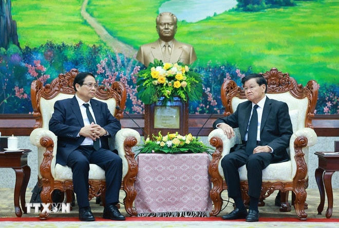 Thủ tướng Phạm Minh Chính gặp Tổng Bí thư, Chủ tịch nước CHDCND Lào Thongloun Sisoulith. (Ảnh: Dương Giang/TTXVN) ttxvn-thu-tuong-pham-minh-chinh-gap-tong-bi-thu-chu-tich-nuoc-chdcnd-lao-thongloun-sisoulith-07-2.jpg