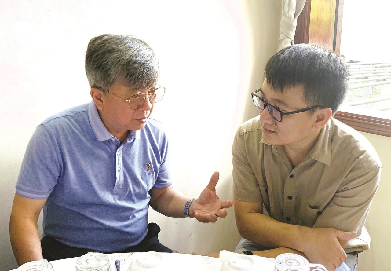 anh-2-ky-uc-day-tu-hao-voi-bao-giai-phong-va-bac-ba-nghia.jpg