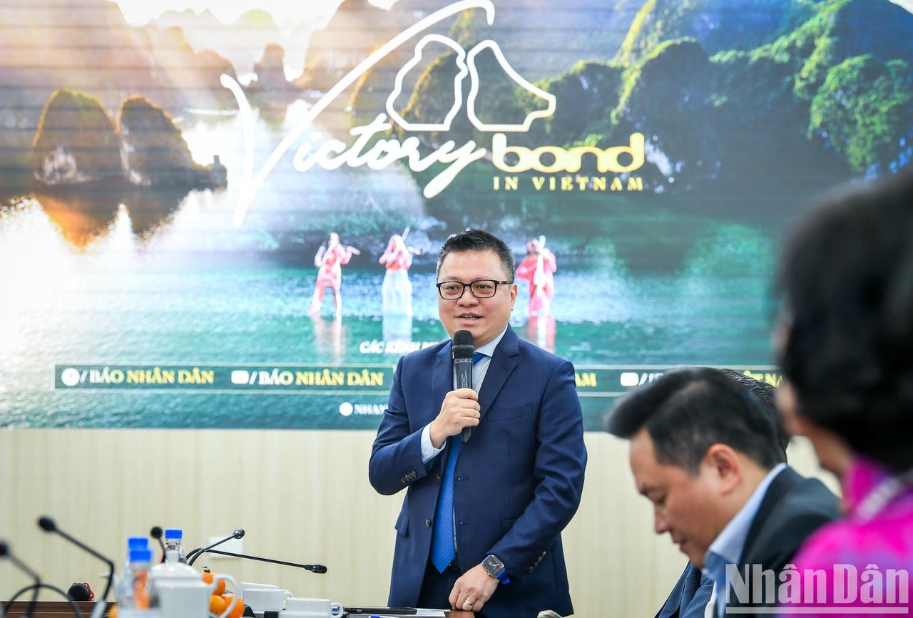 Ra mắt MV