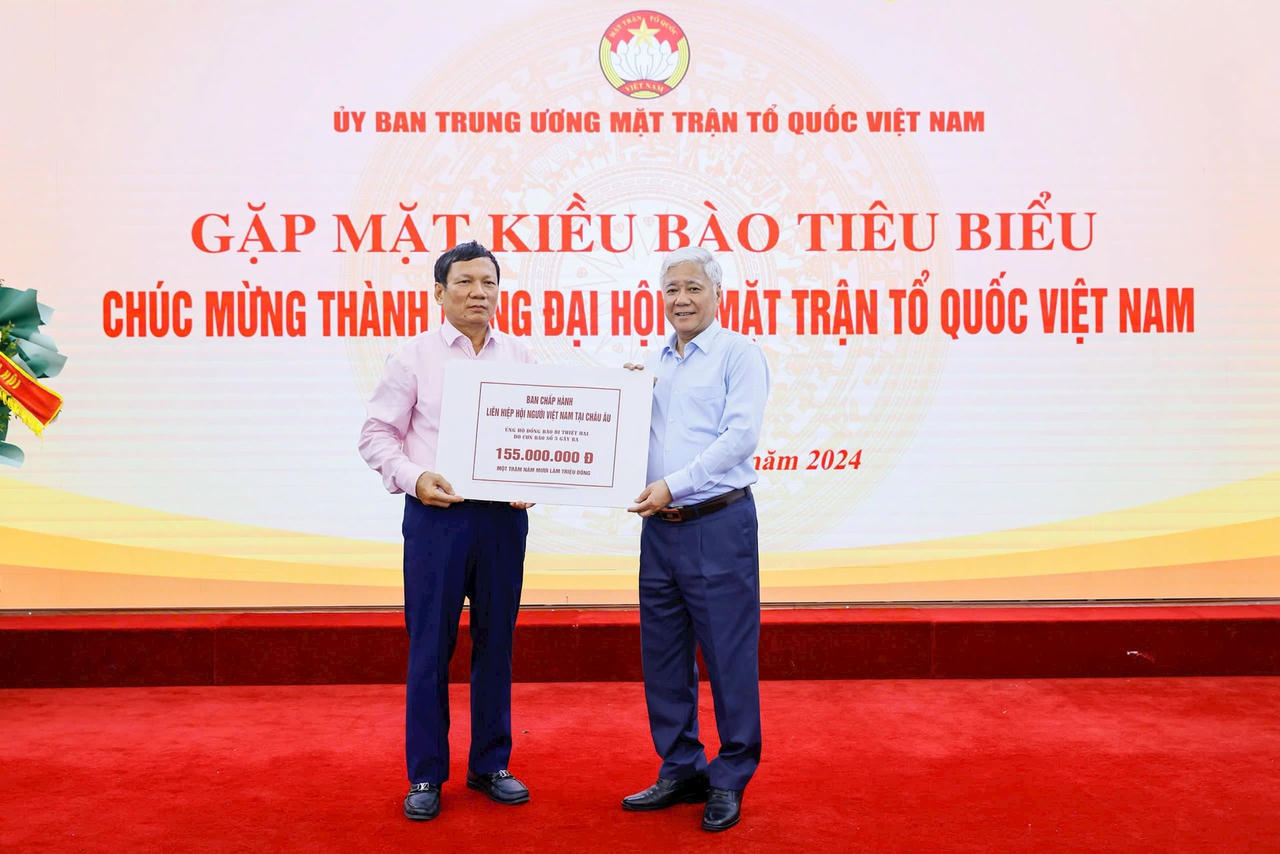 79ef264403d6ba88e3c7.jpg