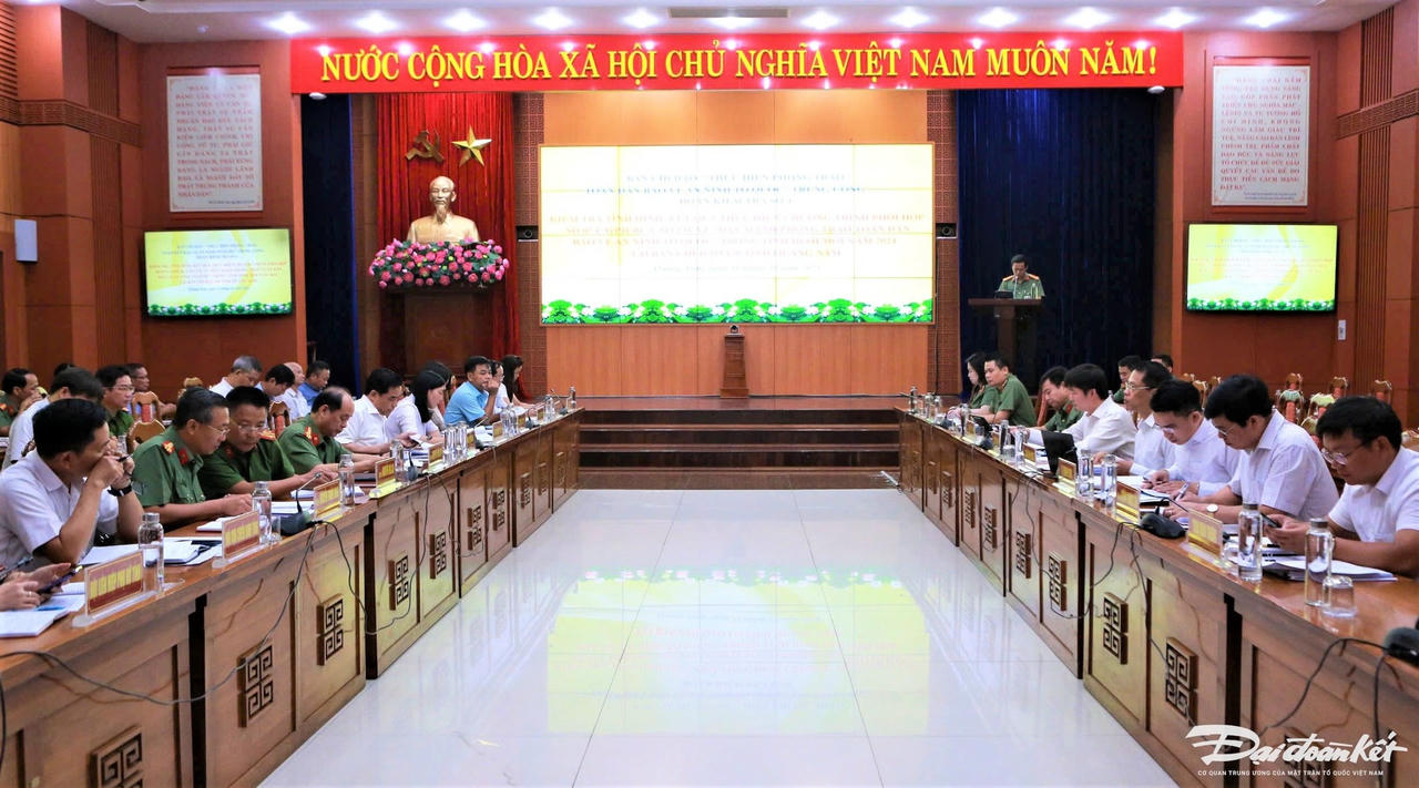 LAM VIEC 2