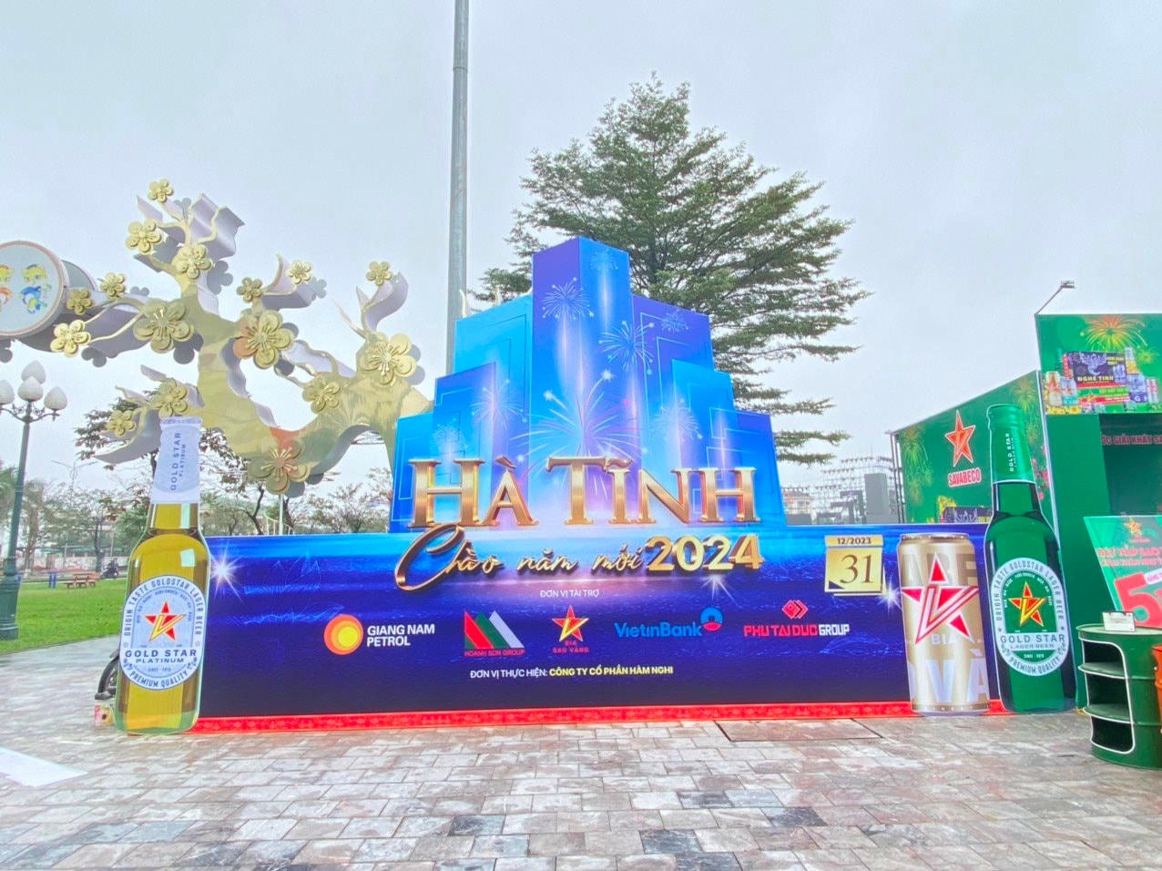 khu-vuc-check-in-va-san-khau-countdown-ha-tinh-chao-nam-moi-2024.jpg