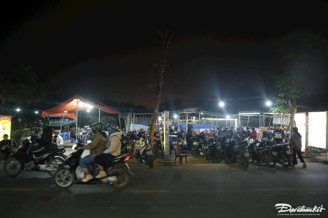lấn chiếm18