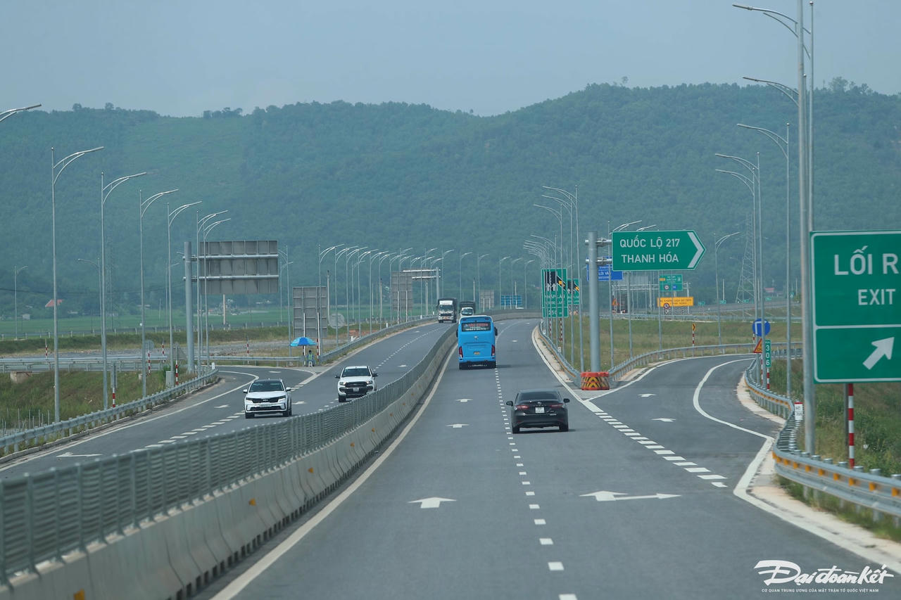 W_aj5i6389.jpg