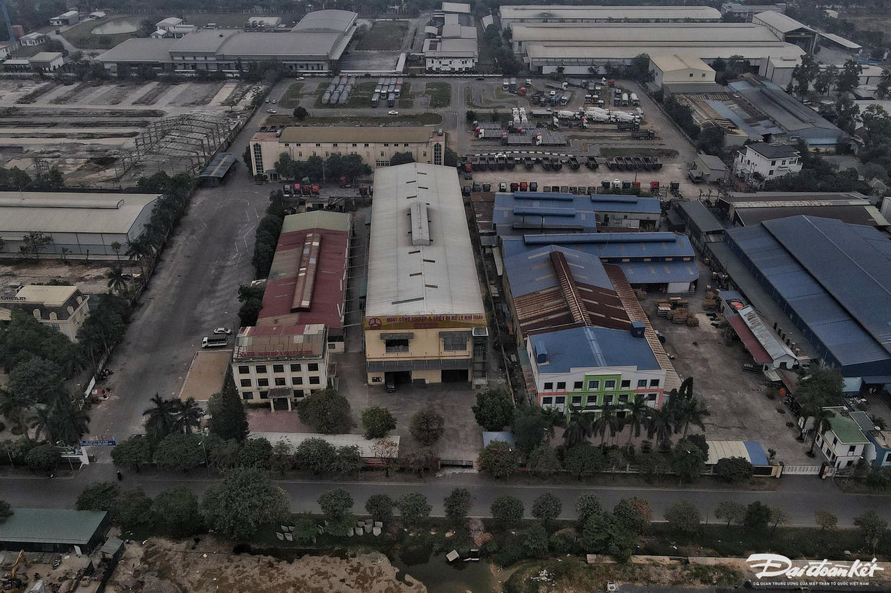 bai_xe_dai_hoc_dong_do-le-khanh12.jpg