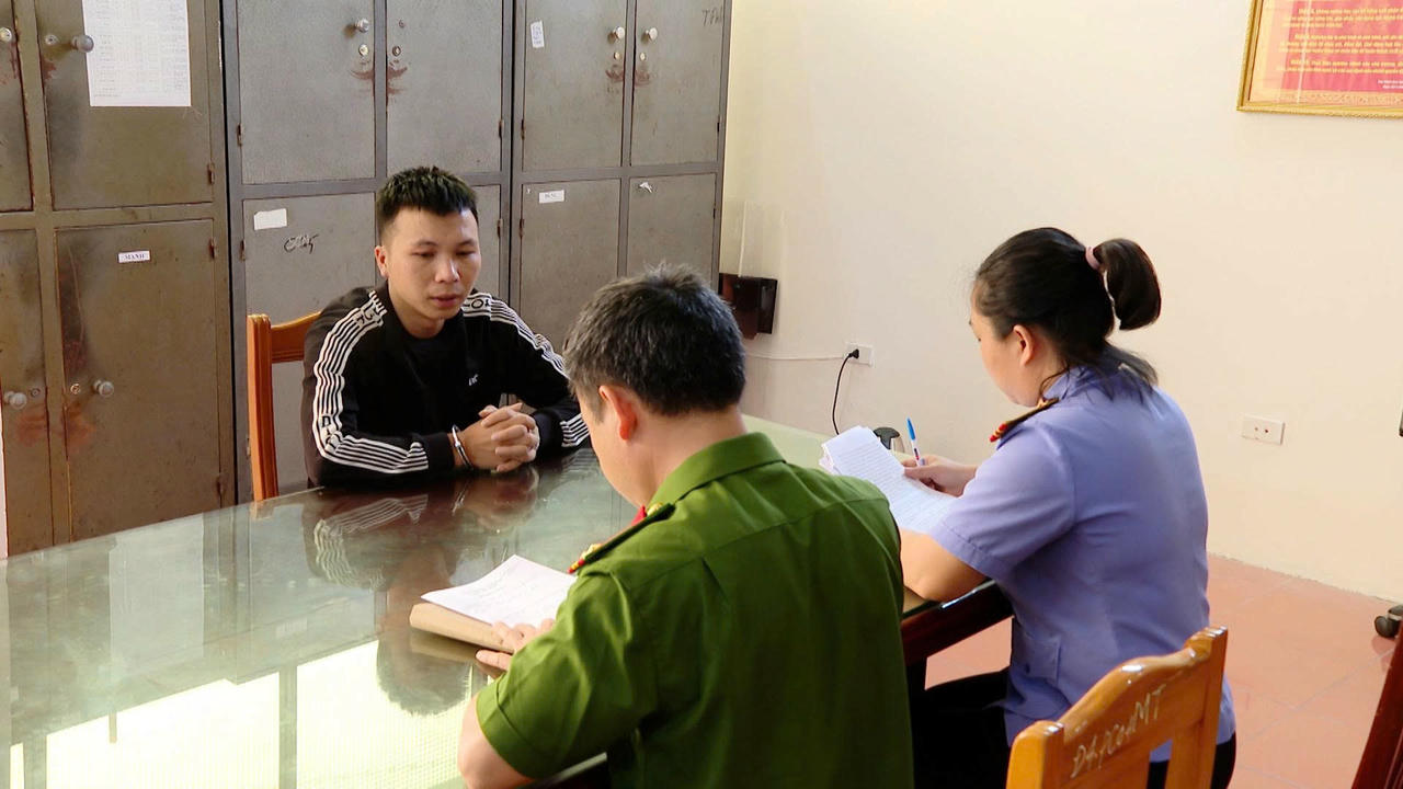 Anh bai tren