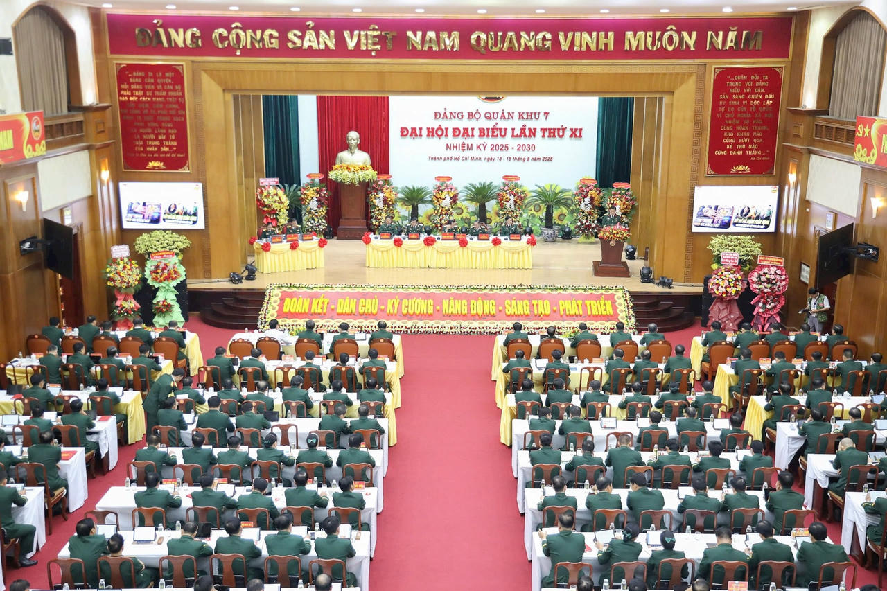 quang cảnh đại hội