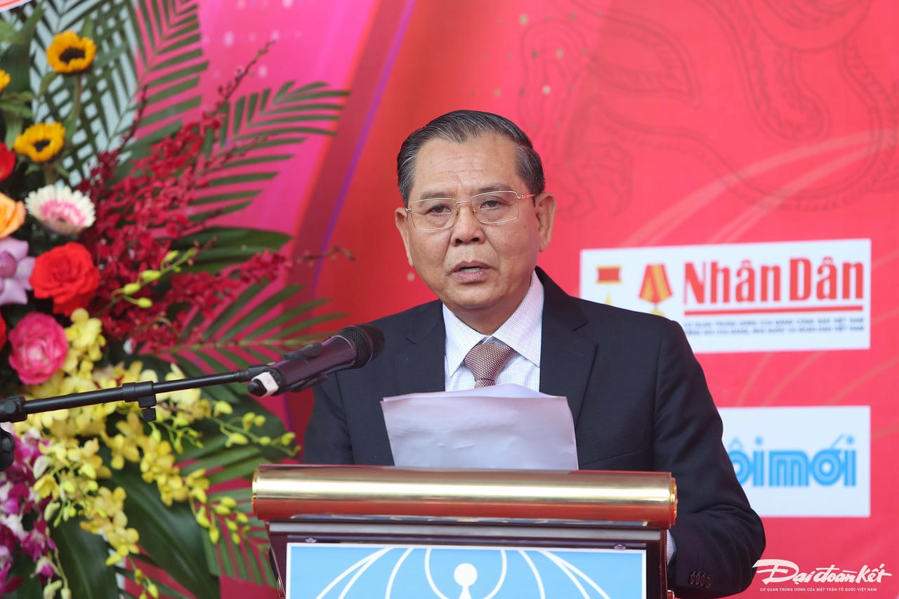 W_bao_xuan-le-khanh10.jpg