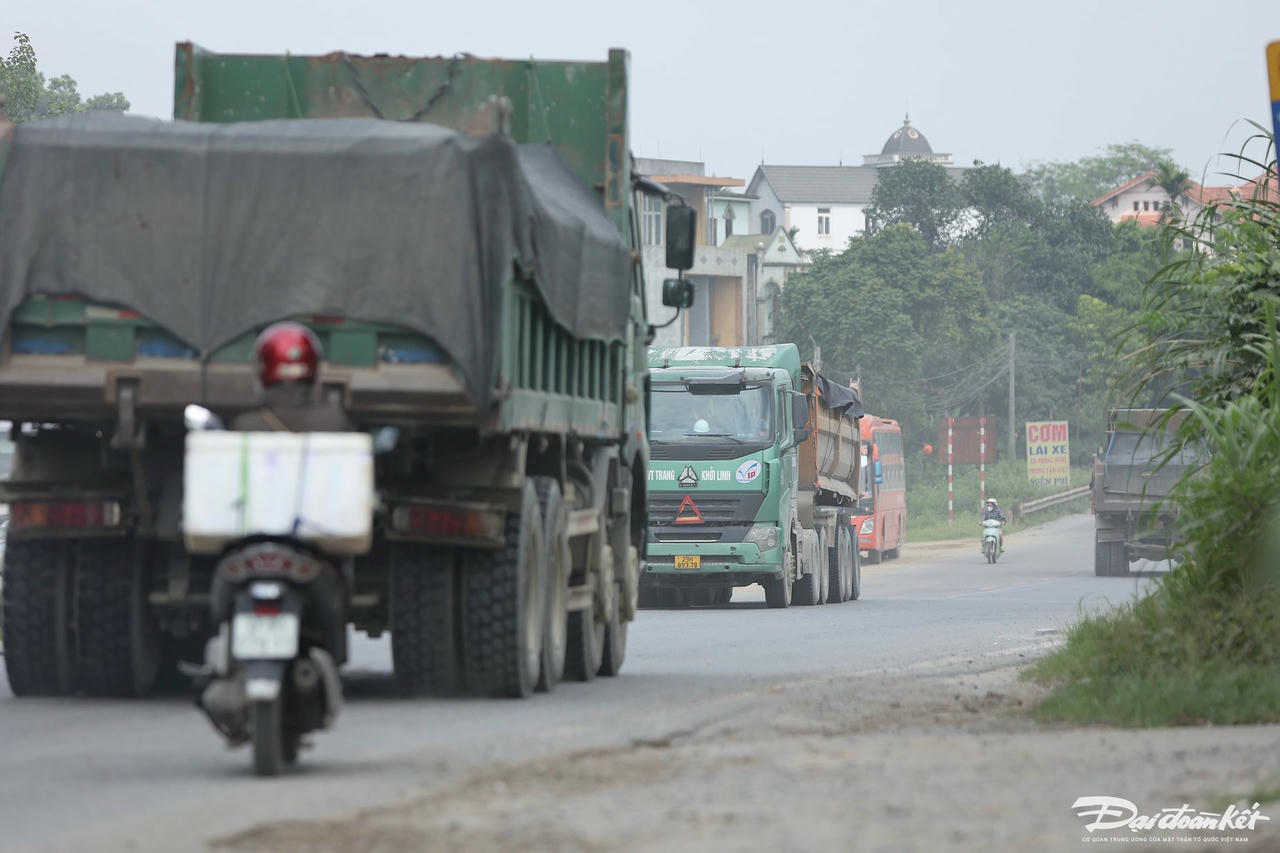 xe_qua_tai-le-khanh12.jpg