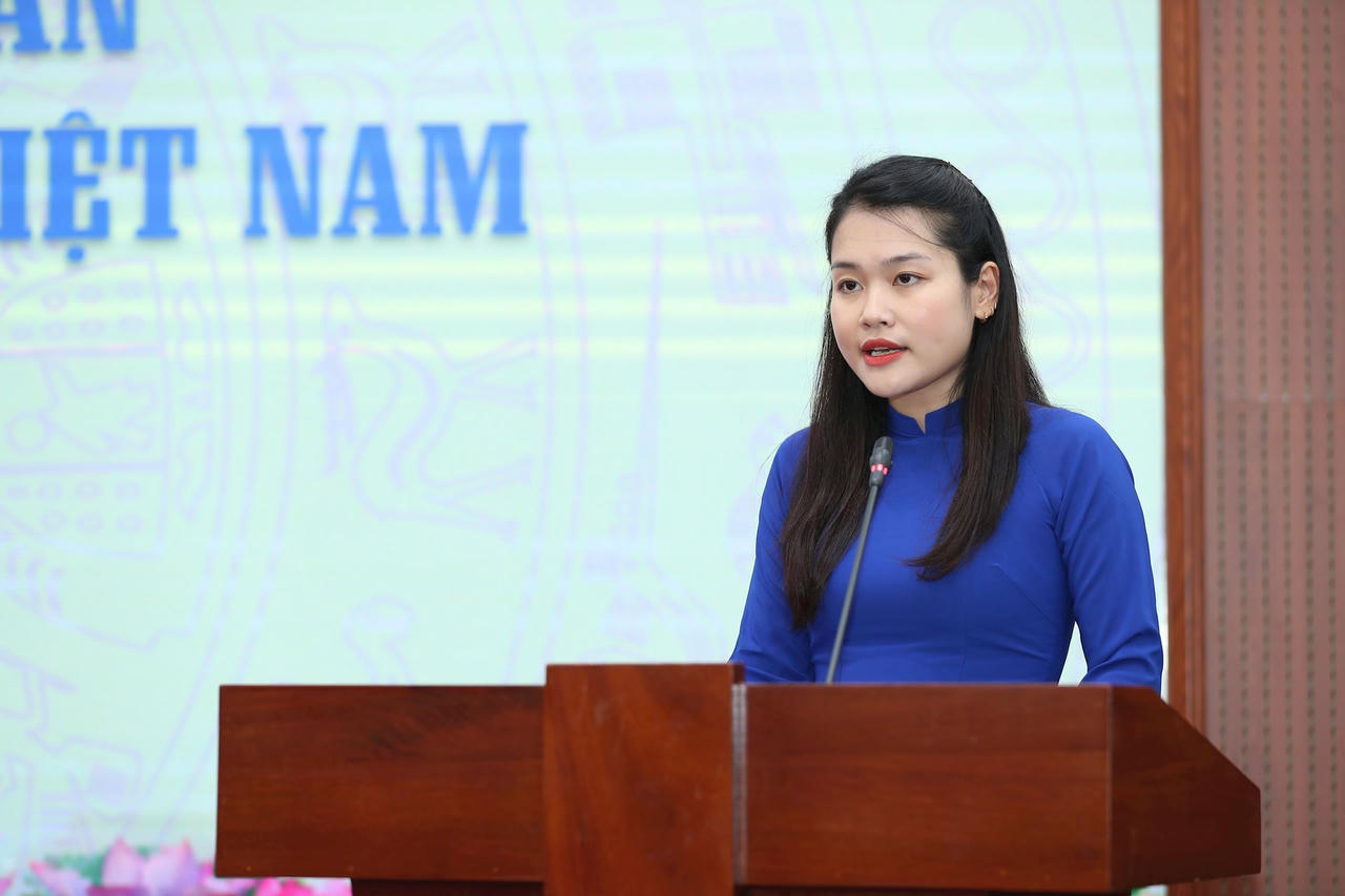 doan_thanh_nien-le-khanh1-715a2cab6eaffabb6766d824e860864d.jpg