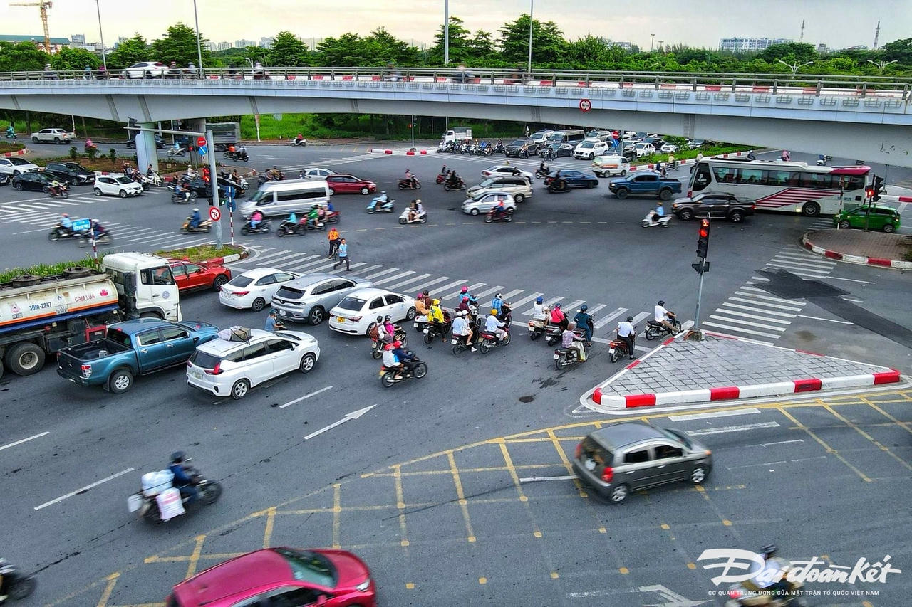 nut_giao_co_linh-le-khanh7.jpg