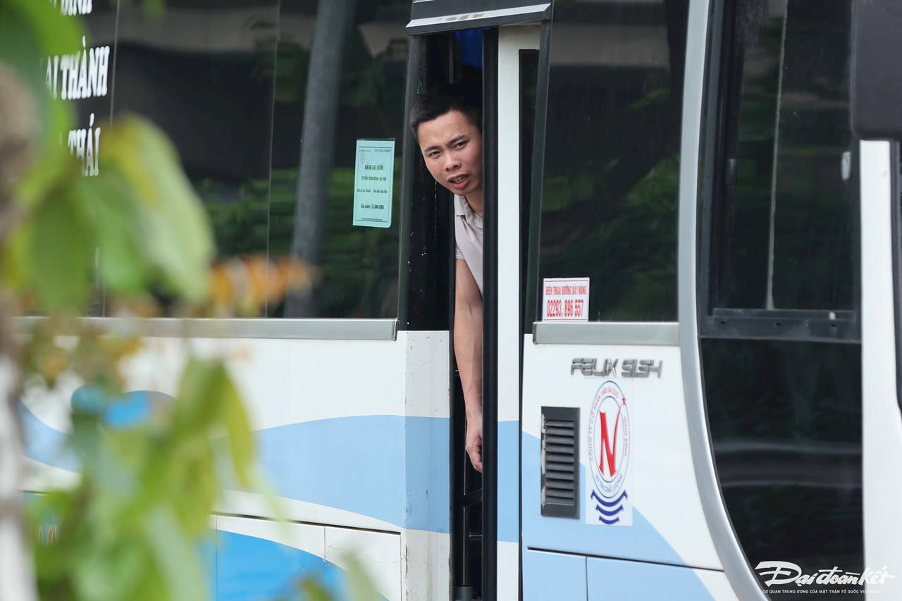 xe_du_ben_coc-le-khanh15.jpg