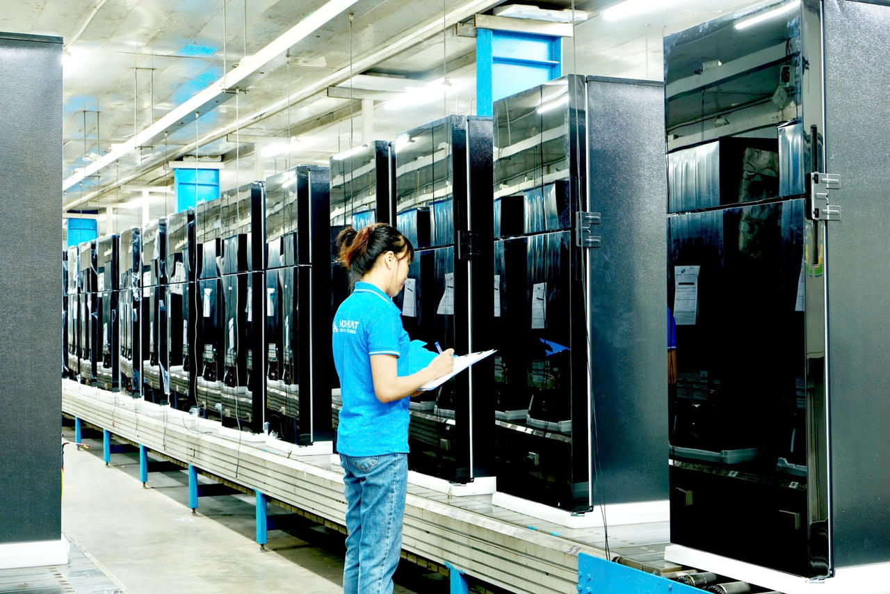 Kiểm tra sản phẩm trước khi xuất hàng sang Mỹ
