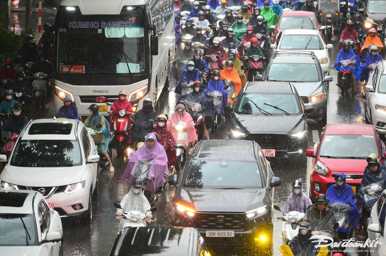 tac_duong-le-khanh16.jpg