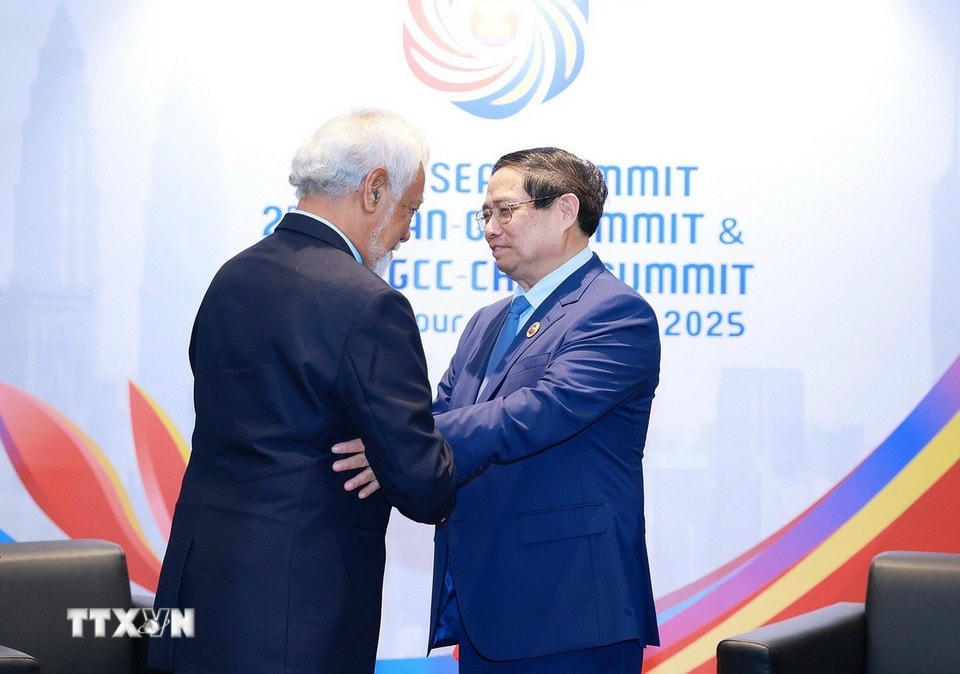 Thủ tướng Phạm Minh Chính gặp Thủ tướng Timor-Leste Xanana Gusmao. (Ảnh: Dương Giang/TTXVN)