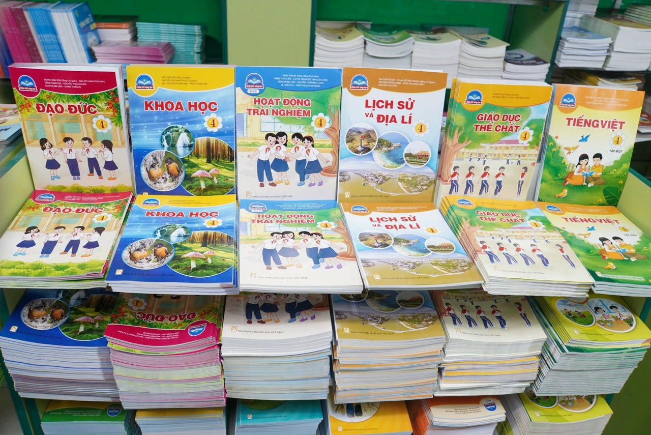 SGK theo chương trình mới của NXB Giáo dục Việt Nam.