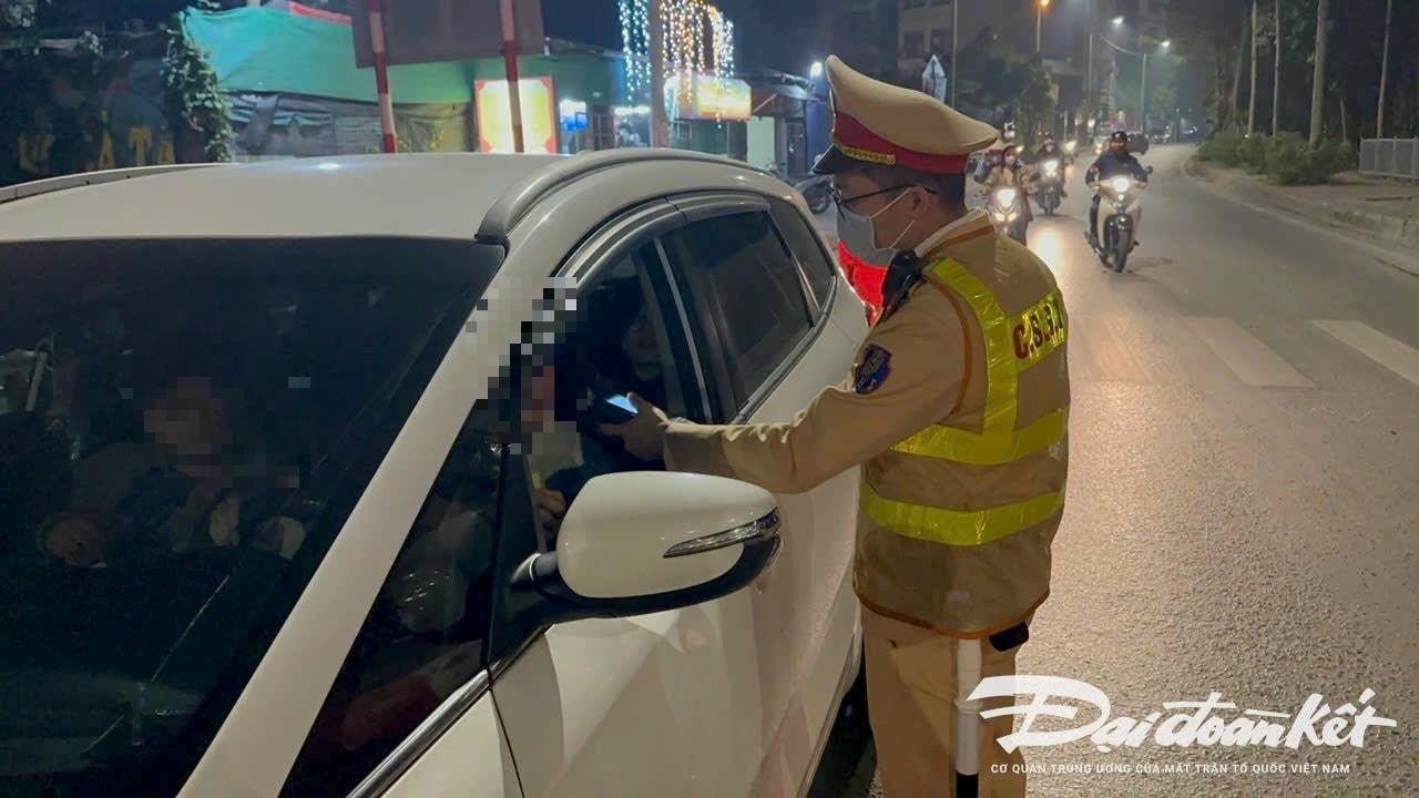 Tối 12/