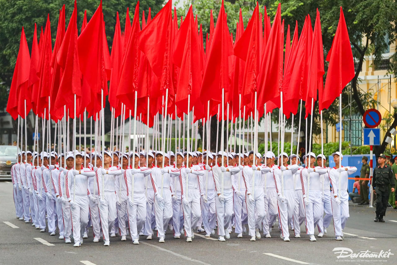 diễu binh3
