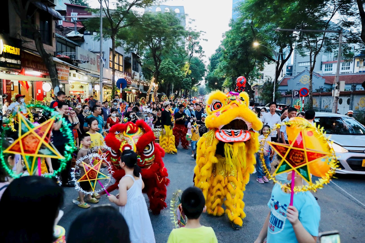 dieu-hanh-duong-pho.jpg