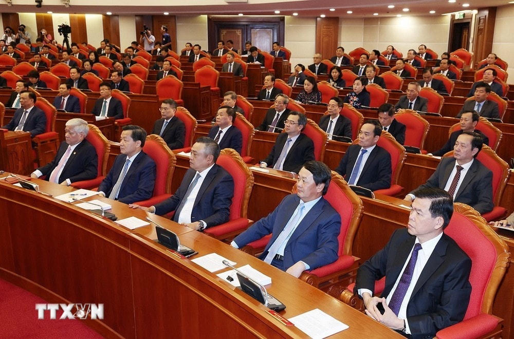 Các đại biểu dự phiên bế mạc Hội nghị lần thứ 9 Ban Chấp hành Trung ương Đảng khóa XIII. (Ảnh: Trí Dũng/TTXVN) ttxvn_hoi nghi trung uong 09_resize.jpg