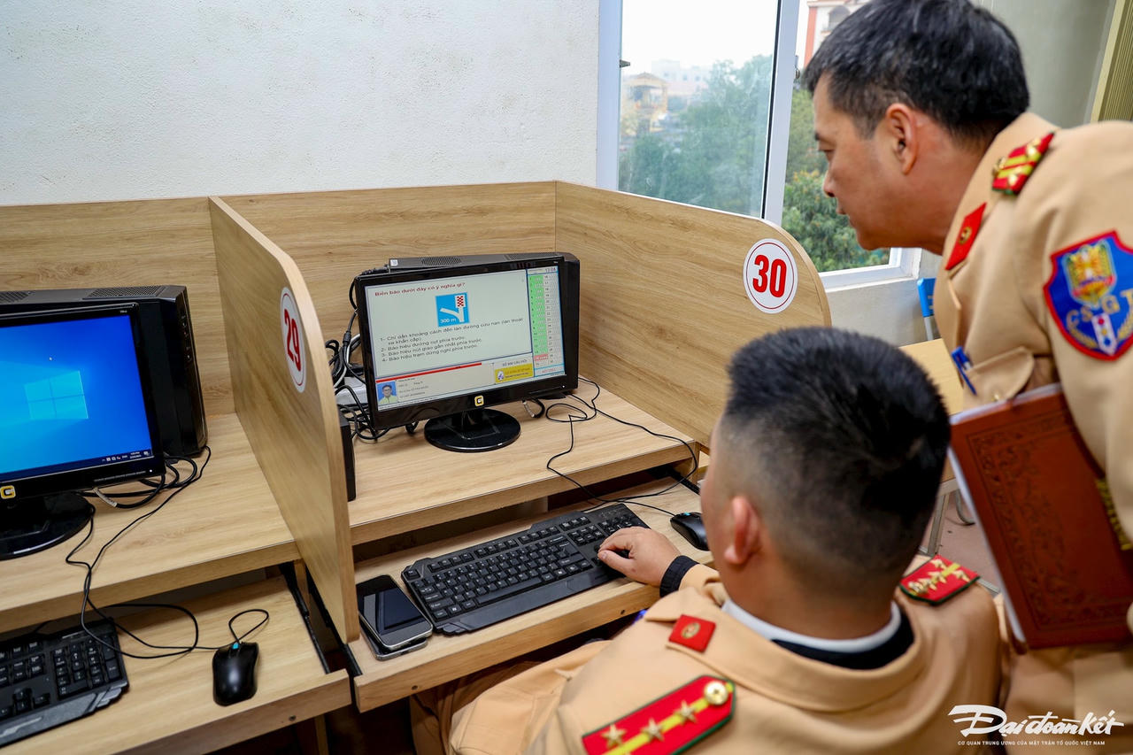 sat_hach-le-khanh19.jpg