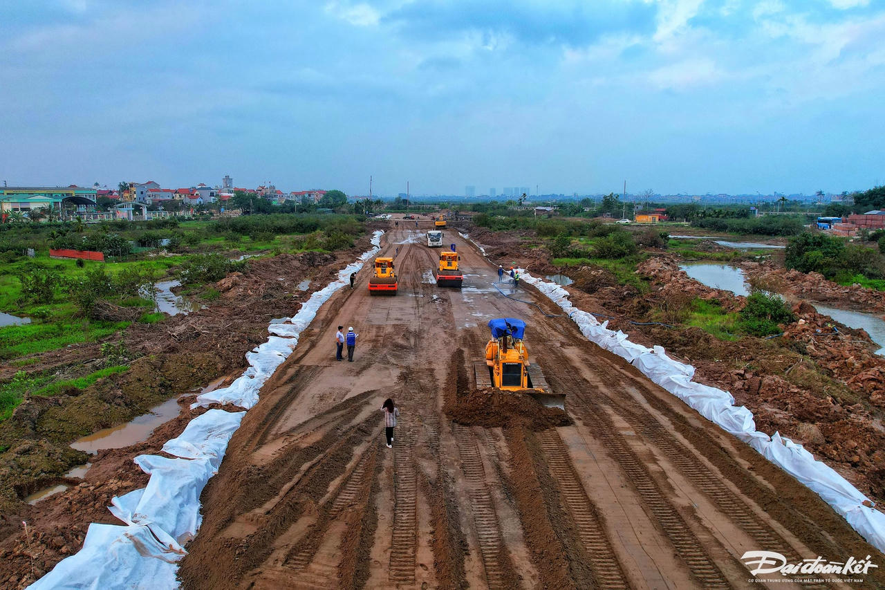 W_vanh_dai_4-le-khanh26.jpg