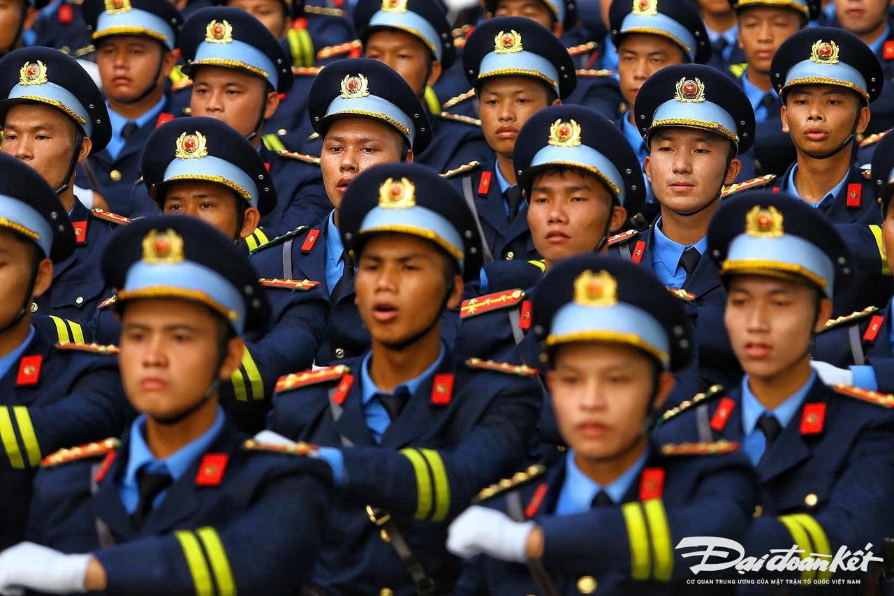 diễu binh24