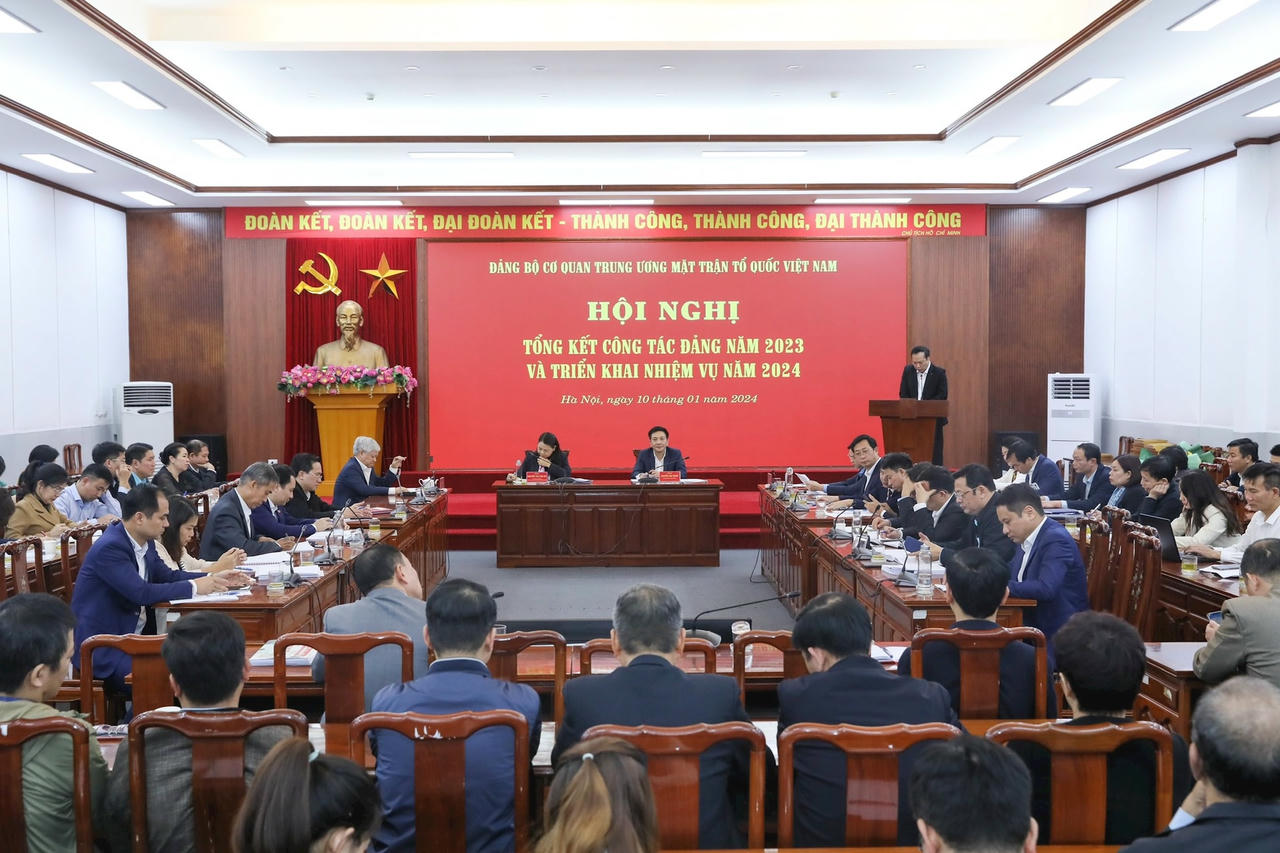 z5058314797138_b976b661afa53ec3e255f98901a0bc58.jpg