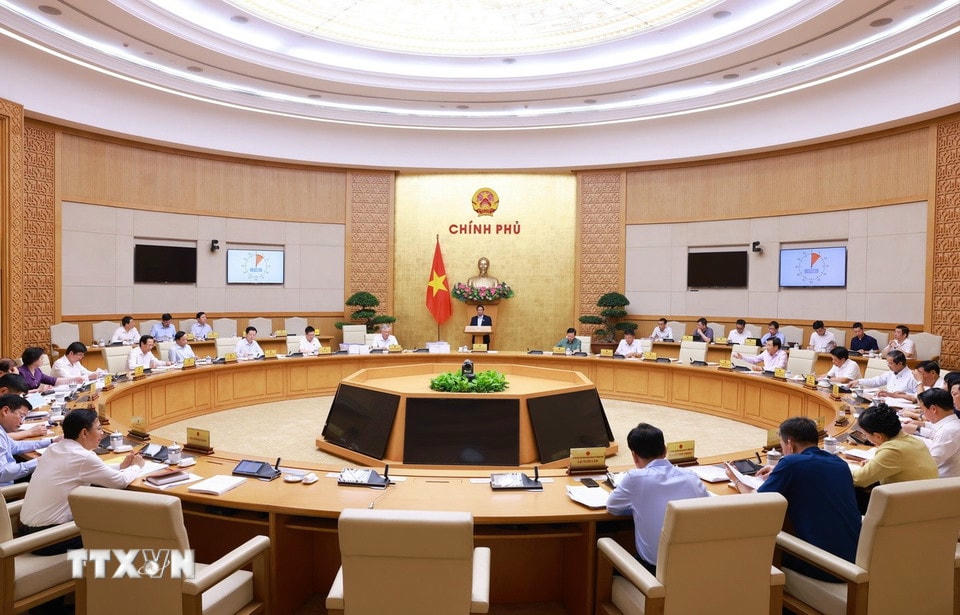 Thủ tướng Phạm Minh Chính chủ trì cuộc họp Chính phủ chuyên đề về việc sắp xếp, tổ chức lại đơn vị hành chính các cấp. (Ảnh: Dương Giang/TTXVN) ttxvn-thu-tuong-pham-minh-chinh-chu-tri-cuoc-hop-chinh-phu-chuyen-de-ve-viec-sap-xep-don-vi-hanh-chinh-cac-cap-8021748.jpg