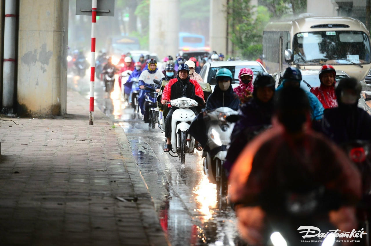 tac_duong-le-khanh21.jpg