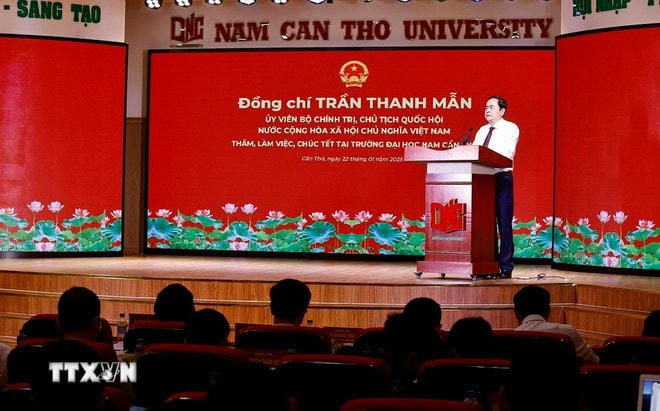 Chủ tịch Quốc hội Trần Thanh Mẫn phát biểu tại Đại học Nam Cần Thơ. (Ảnh: Doãn Tấn/TTXVN) ttxvn-2201-chu-tich-quoc-hoi-dai-hoc-nam-can-tho-3.jpg
