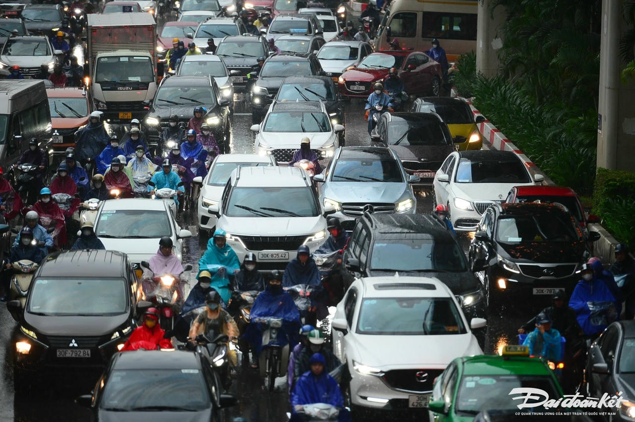 tac_duong-le-khanh12.jpg