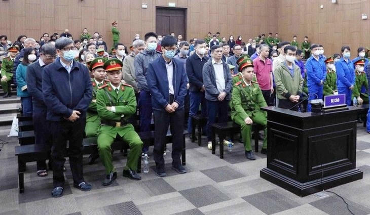 anh-bai-duoi.jpg
