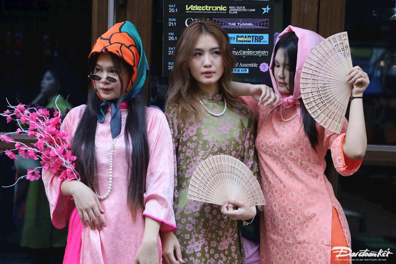 W_nang_tho_mac_ao_dai-le-khanh9.jpg