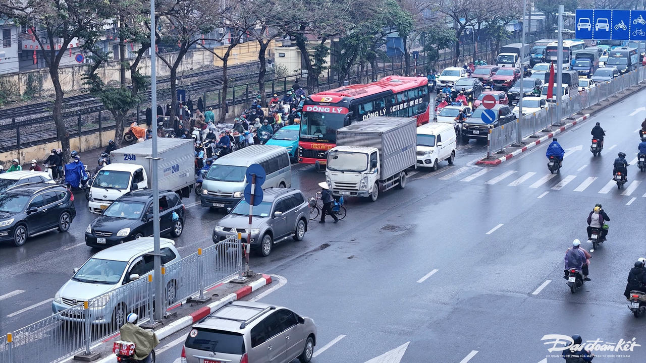 tac_duong-le-khanh12.jpg