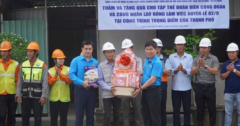 tang-qua-1.jpg