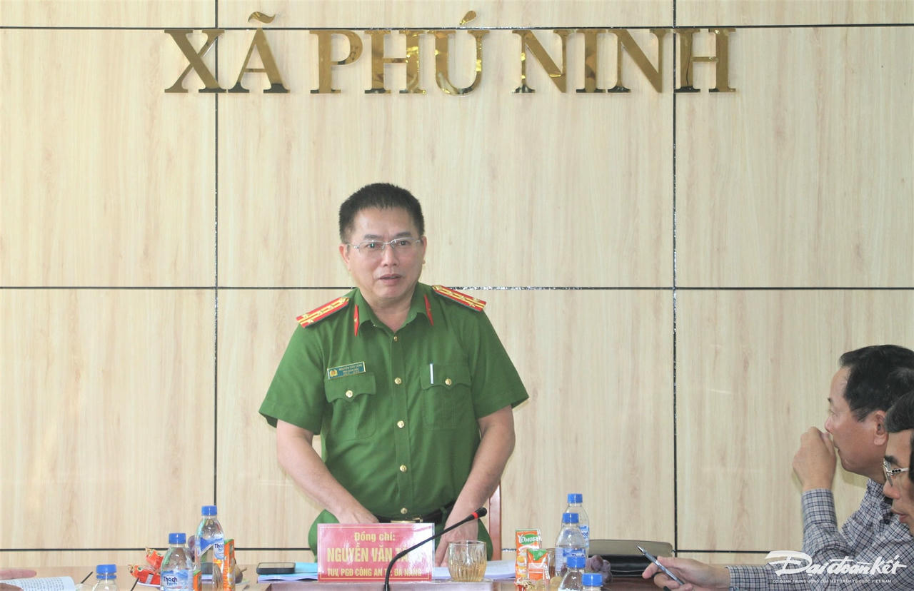 LAM VIEC 1
