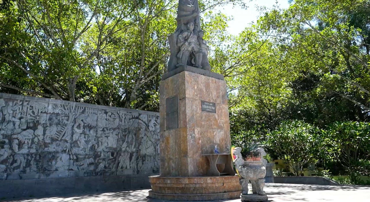 chien-khu-ngoc-trao.jpg