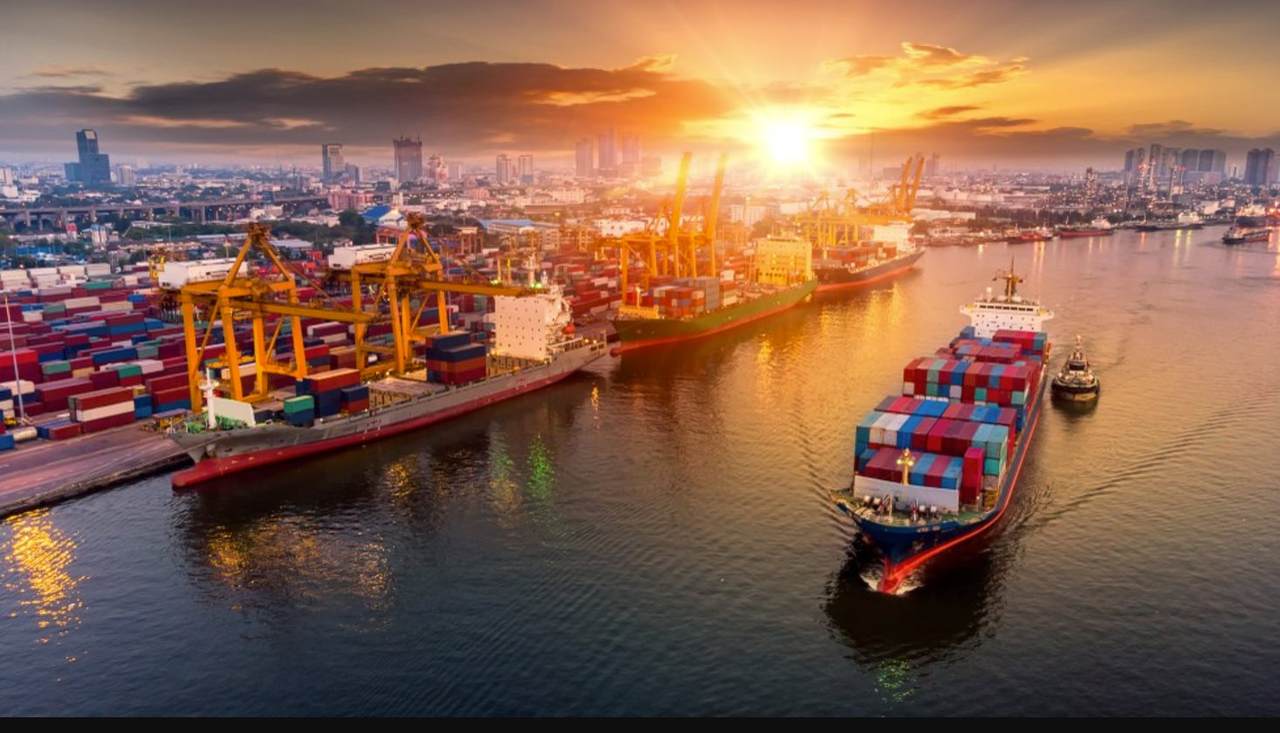 can-can-thuong-mai-hang-hoa-xuat-sieu-8-4-ty-usd-trong-4-thang-dau-nam-2024-ddk.png