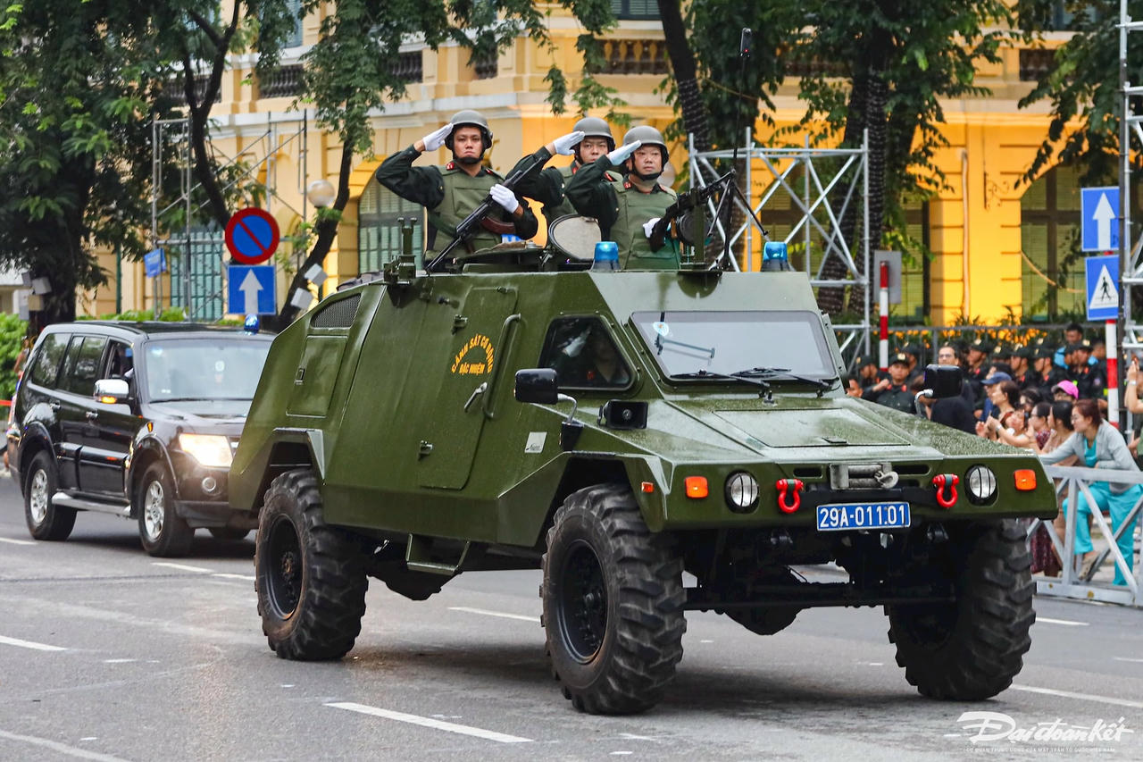 diễu binh62
